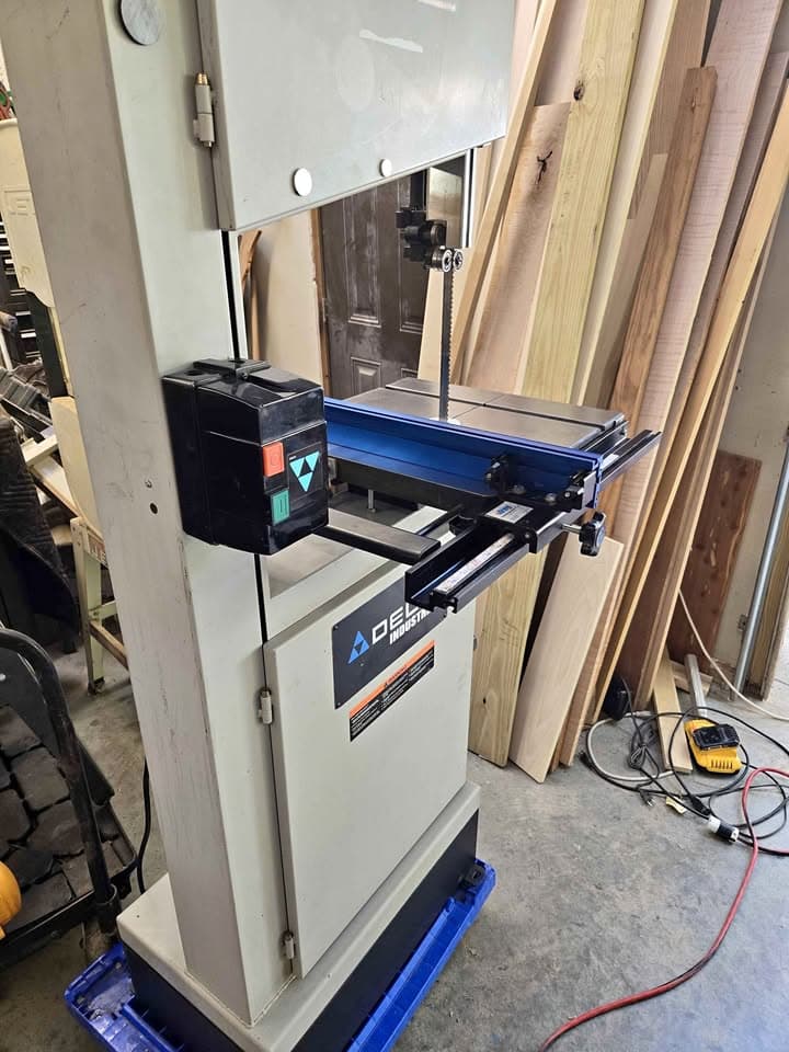 Delta 18" Bandsaw