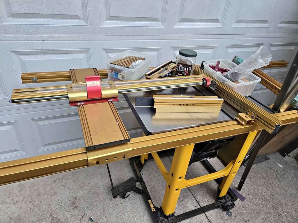 Dewalt 10" tablesaw